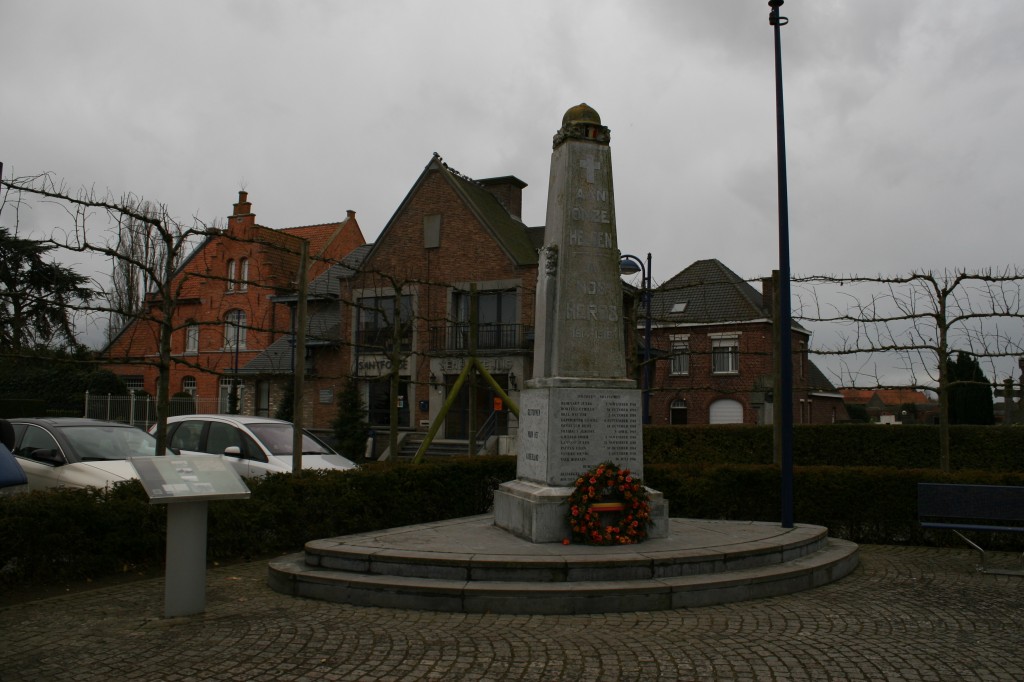 Zandvoorde War Memorial
