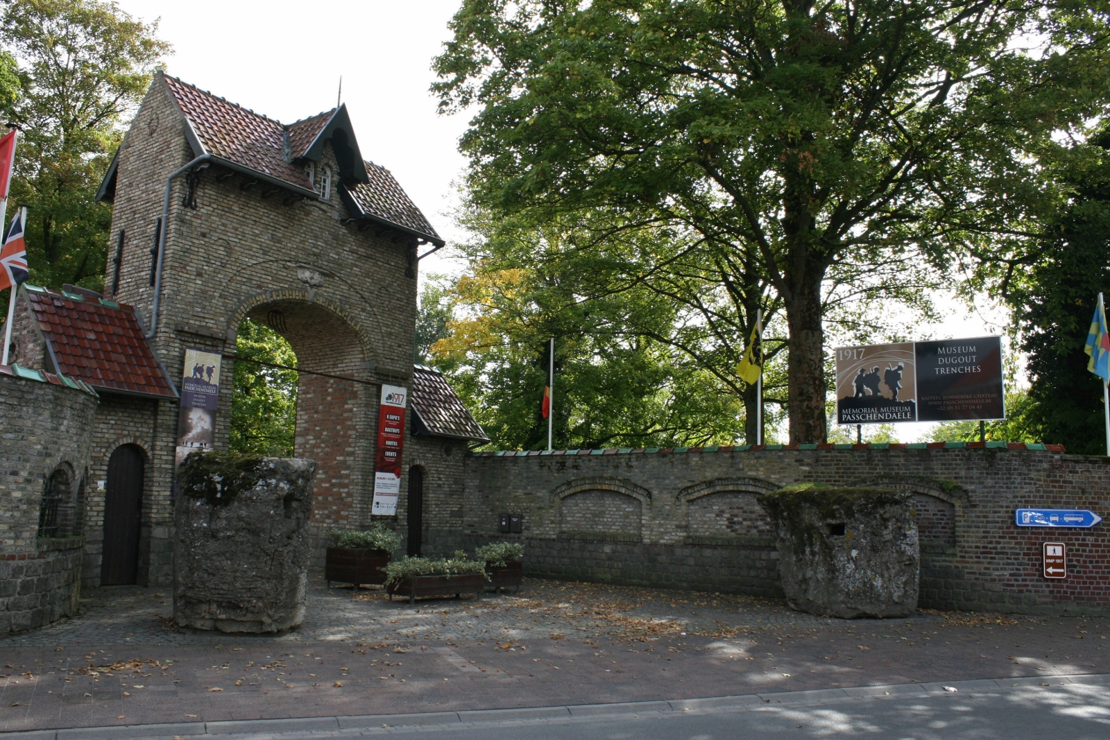 Zonnebeke War Memorial With the British Army in Flanders & France