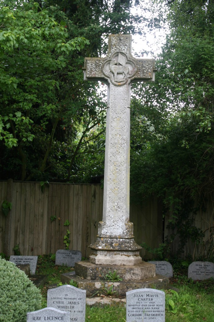 Effingham – St. Lawrence Churchyard & War Memorial | With the British ...